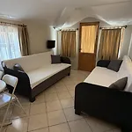 Arya Apartahotel