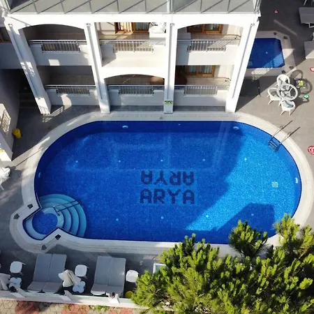 מלון דירות Arya מרמריס