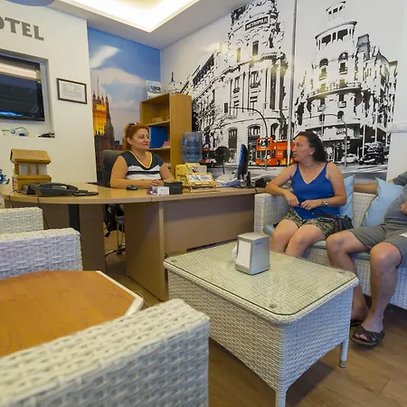Arya Aparthotel 4*