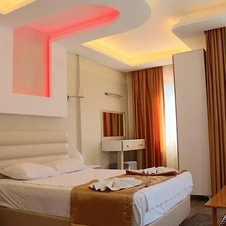 Arya Μαρμαρίς