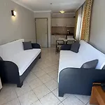 Apart Otel Arya 4*