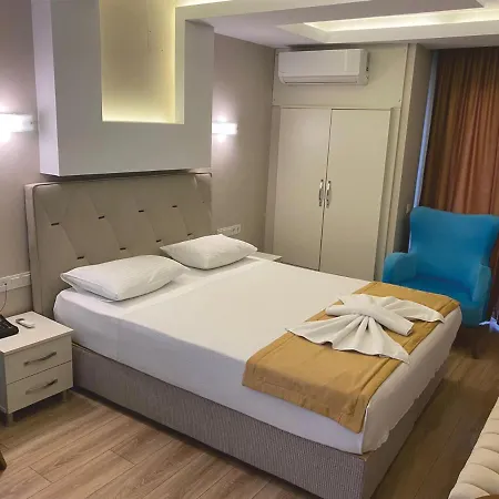 Arya 4* 말마리스