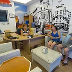 Ξενοδοχείο με διαμερίσματα Arya 4*