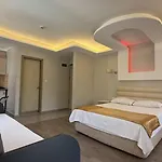 Arya Ξενοδοχείο με διαμερίσματα 4*