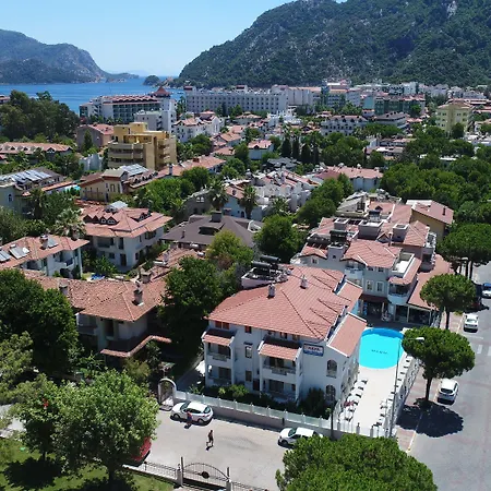 Arya Hotel apartamentowy 4*