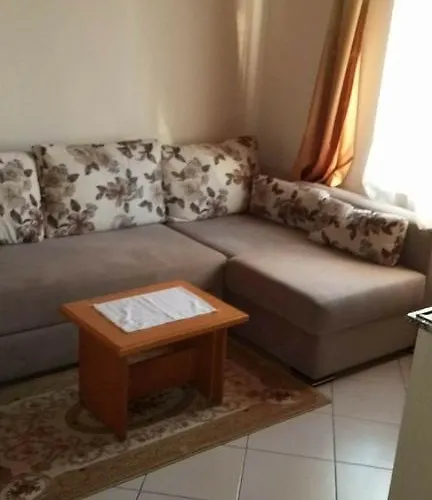 Arya Hotel apartamentowy 4*